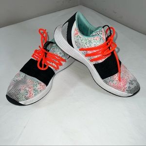 Under Armour Womens Breathe 3019973-100 White Black Running Shoes Size 9.5